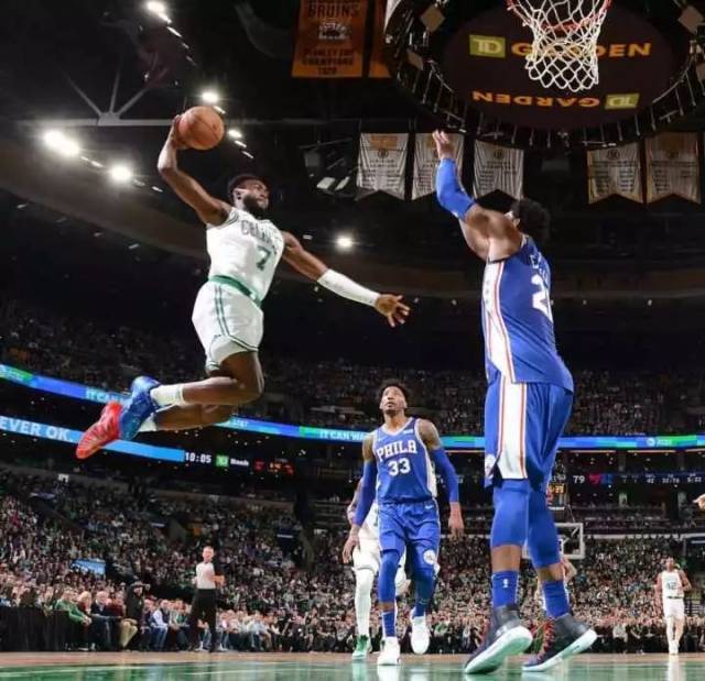 这样的对比 这样的对比