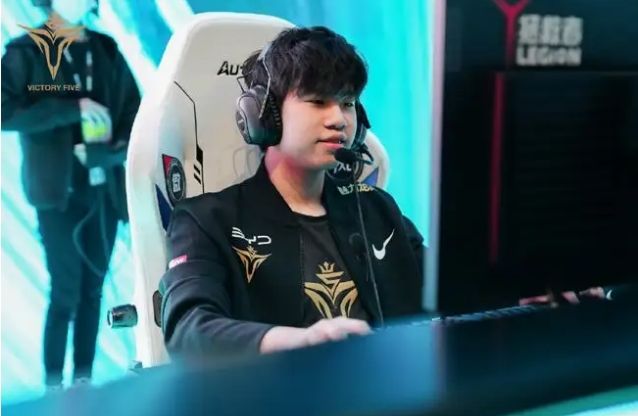 与经纪团队 与经纪团队