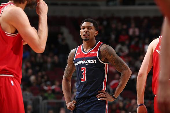 外媒评级的 外媒评级的